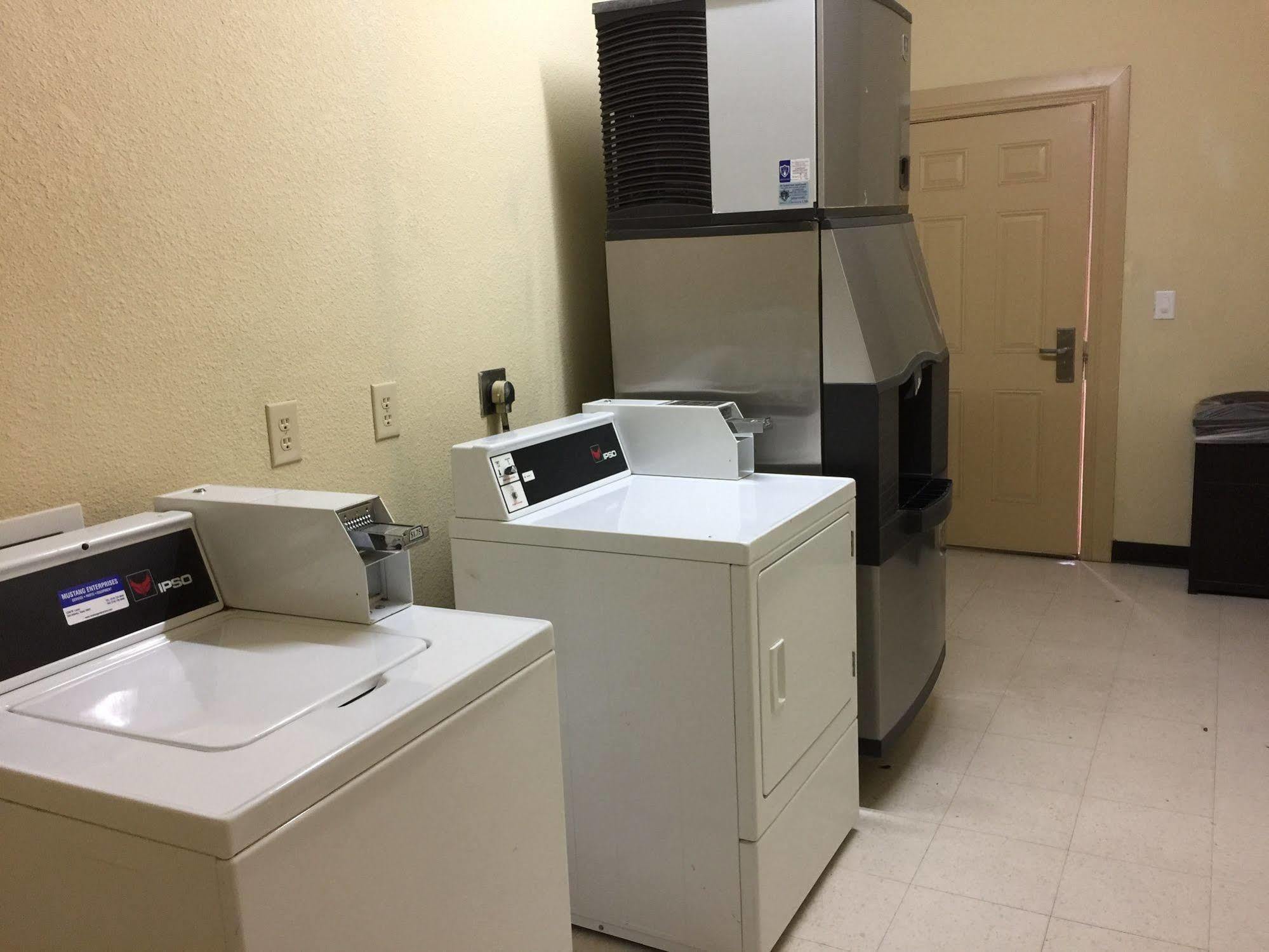 Inn&suites Motel 2*