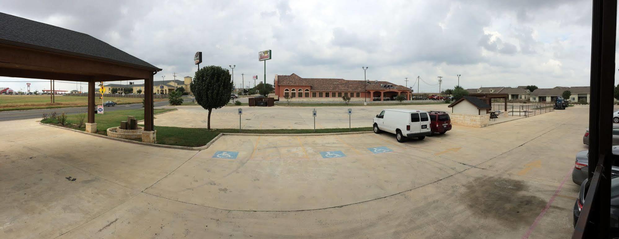 Inn&suites 2*