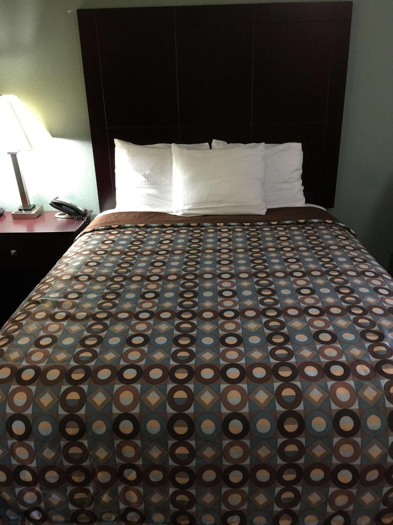 And Motel Pearsall