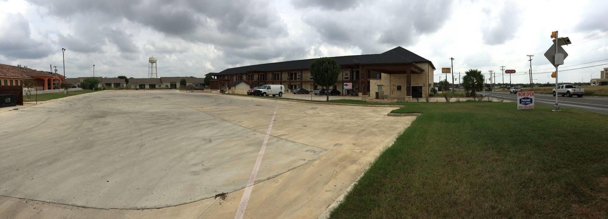 Motel And 2*